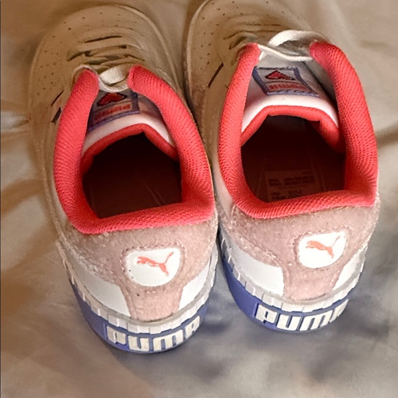 Puma Kids Sneakers in White and Pink - Picture 4 of 7